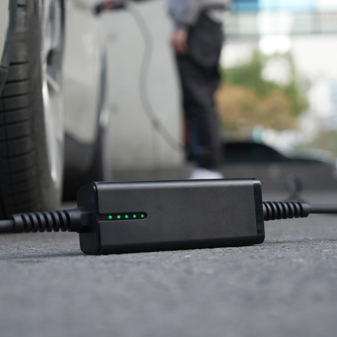 Borne de recharge voiture électrique mobile 3.6KW type2-schuko